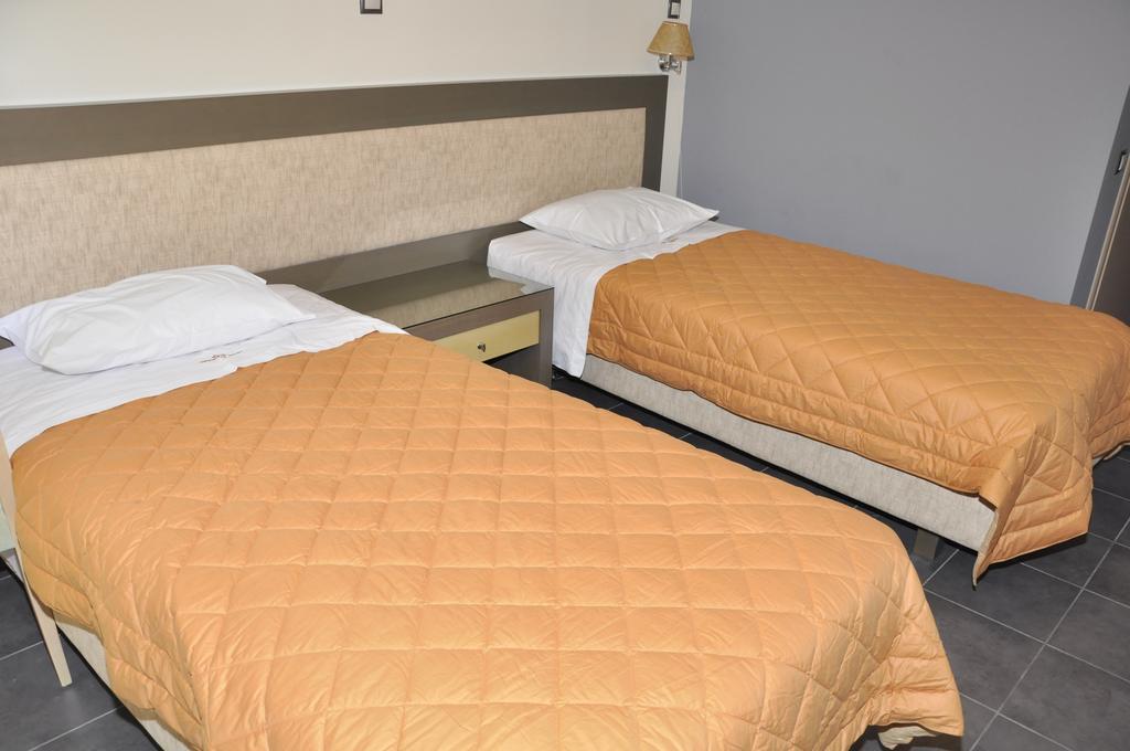 Philoxenia Hotel Thebes Quarto foto